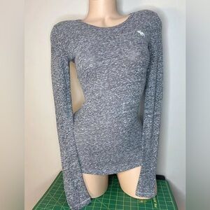 Abercrombie & Fitch Vintage Y2K Heather Gray Long Sleeve Tee - Fitted Style - S